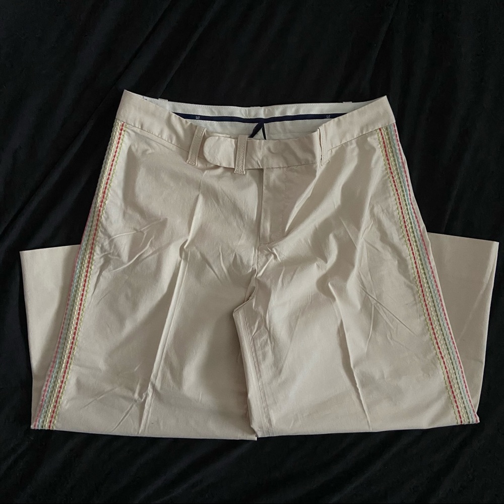 khaki womens pants with side stitching